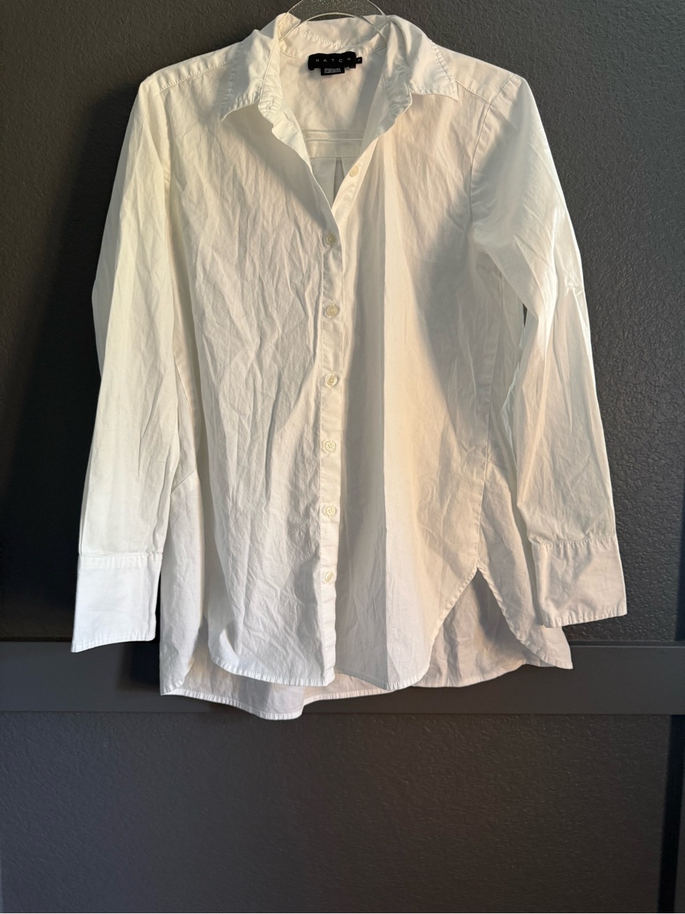 HATCH • The Classic Button Down Maternity Shirt in White - 0 XS - Picture 5 of 8